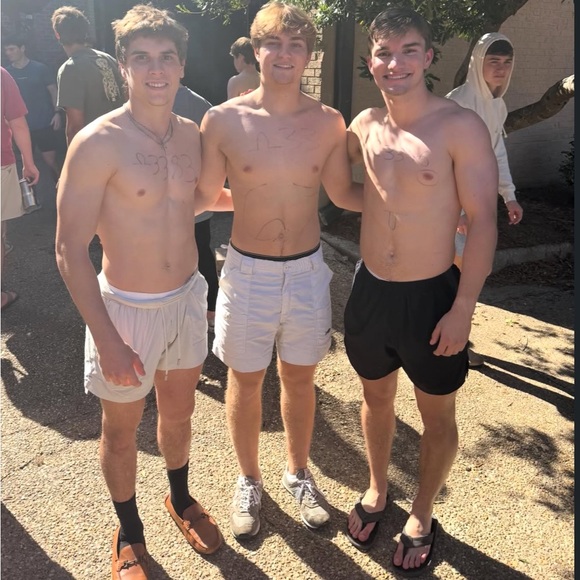 AUTHENTIC MAISON MARTIN MARGIELA HAS BEEN APPROVED BY POSHMARK POSH AUTHENTICATE - Picture 9 of 15